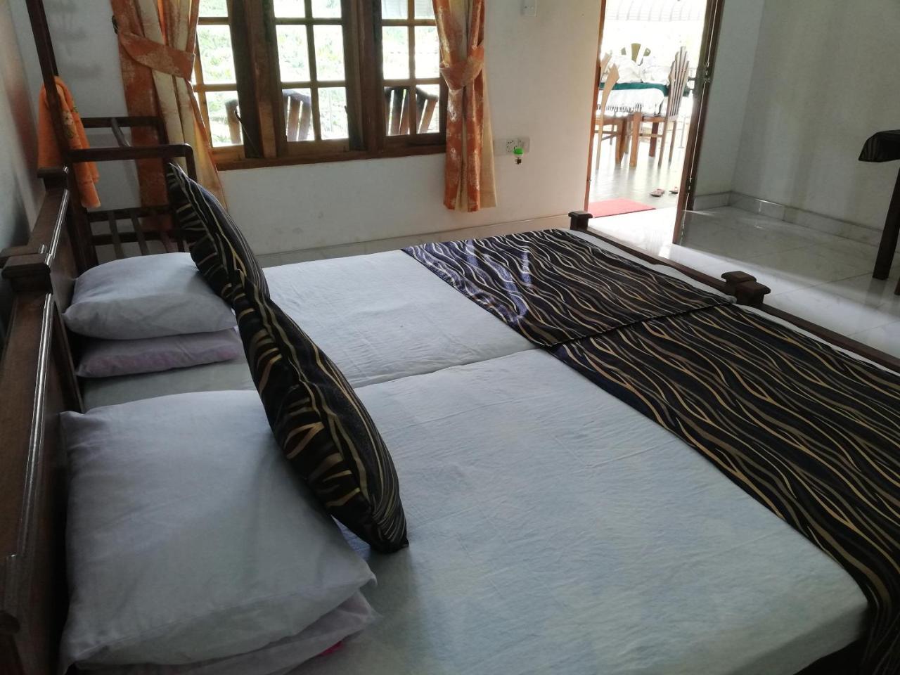 Lak View Family Resort Dambulla Bagian luar foto